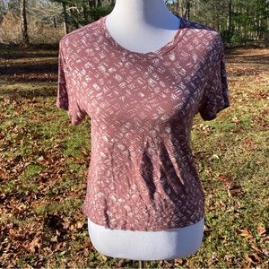 RVCA TOP TEE SHORT SLEEVE MAUVE PINK BROWN WHITE PRINT STRETCH SIZE XS